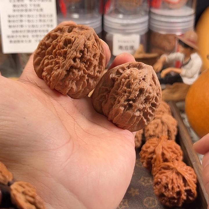 清***#文玩核桃吊坠四座楼红皮42全品