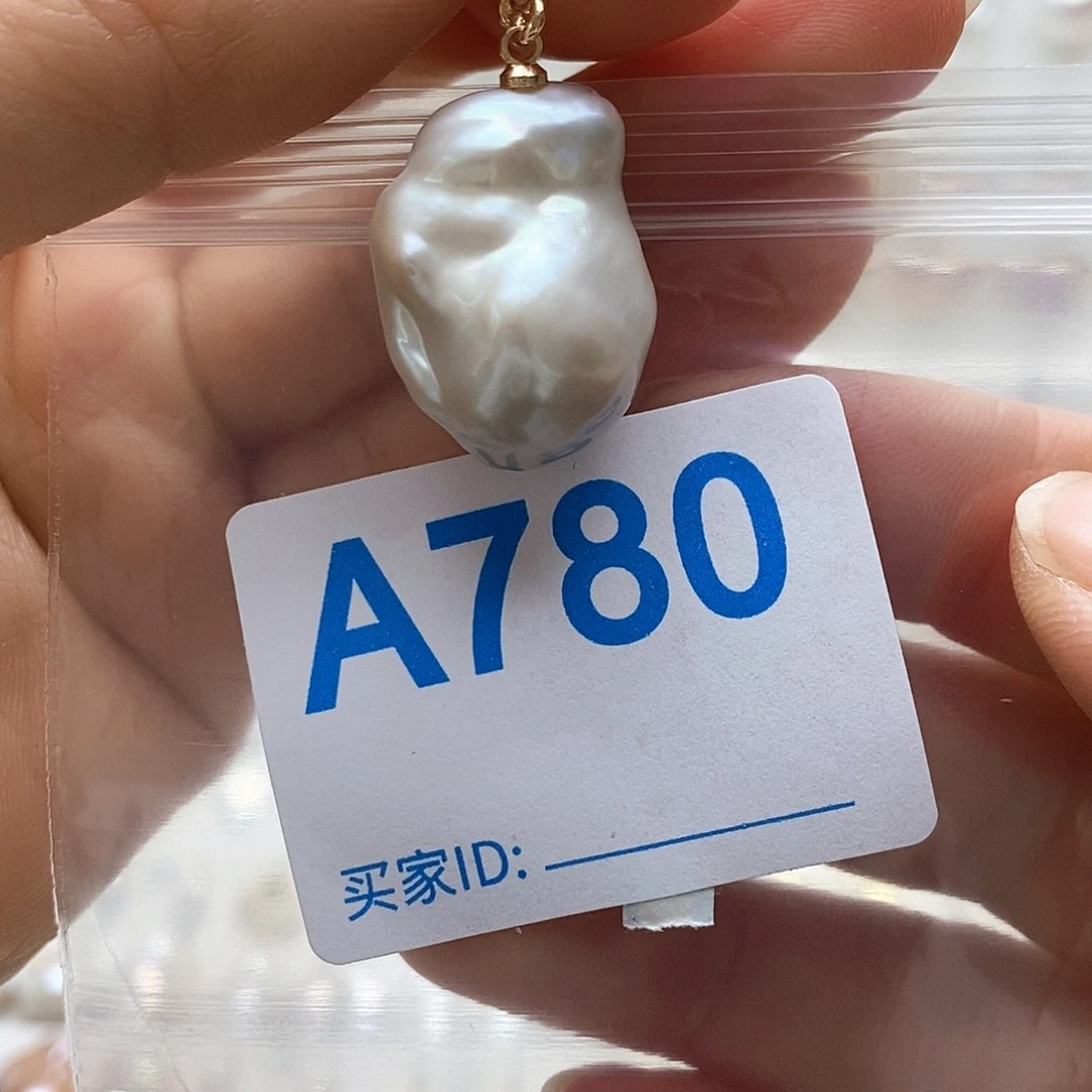 未镶嵌颈饰淡水珍珠