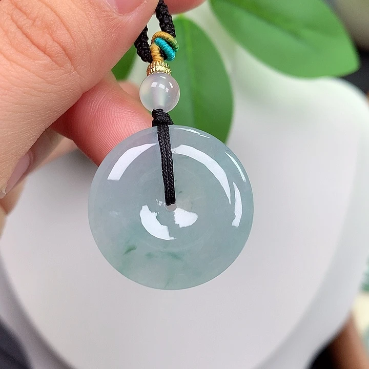 翡翠未镶嵌颈饰平安扣 25.7x5.7mm