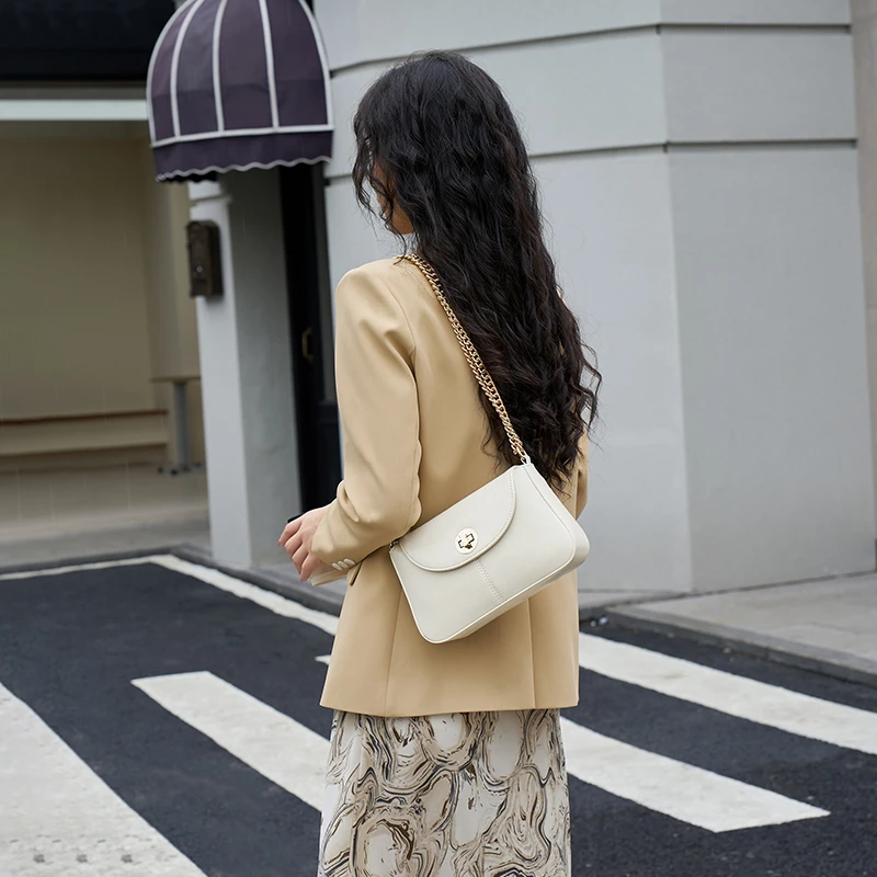 腋下包女2024秋季新款链条小方包单肩包简约复古斜挎包432472115