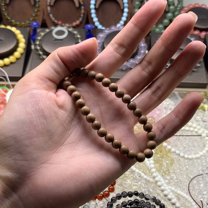 手链未镶嵌和田玉V*