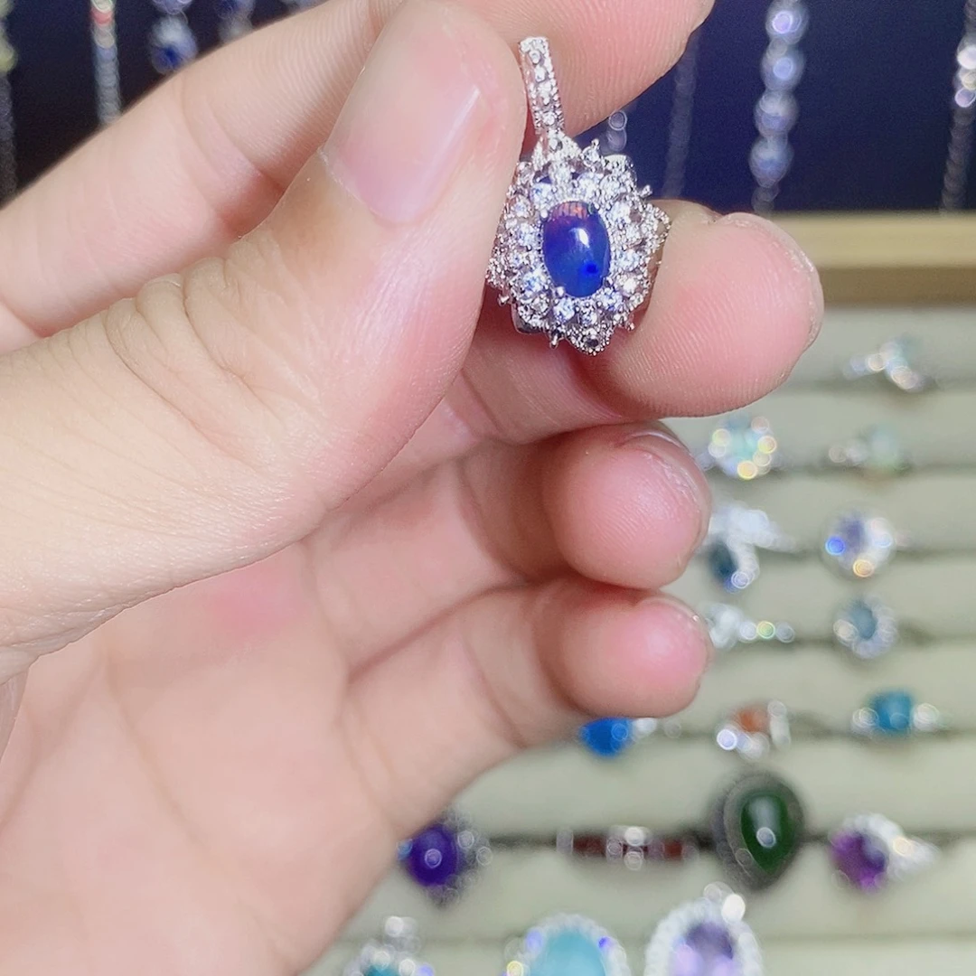 银S925镶嵌欧泊吊坠(不含链)