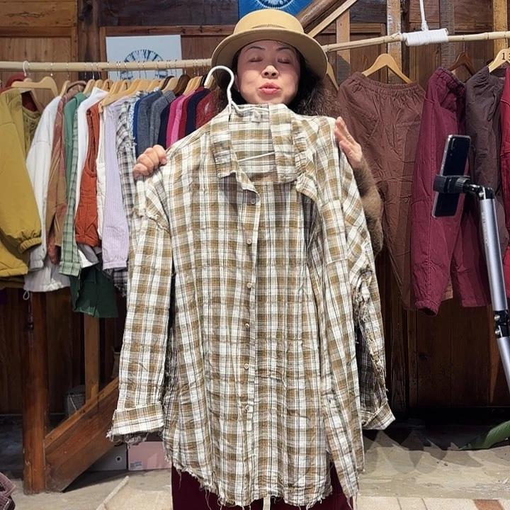 46#棕白相间格子衬衫中长款女宽松休闲