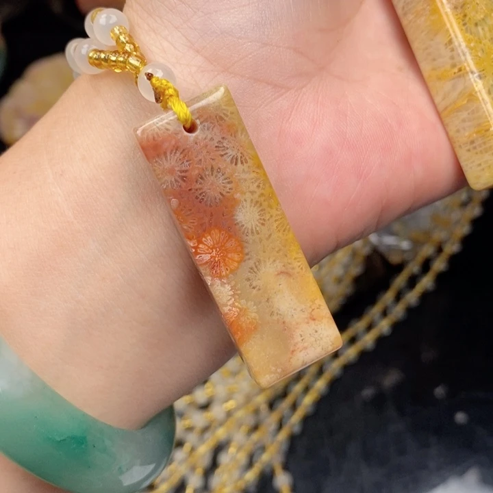 课***糖硅化玉手镯未镶嵌