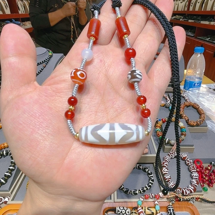 未镶嵌玛瑙/玉髓珠宝奇石