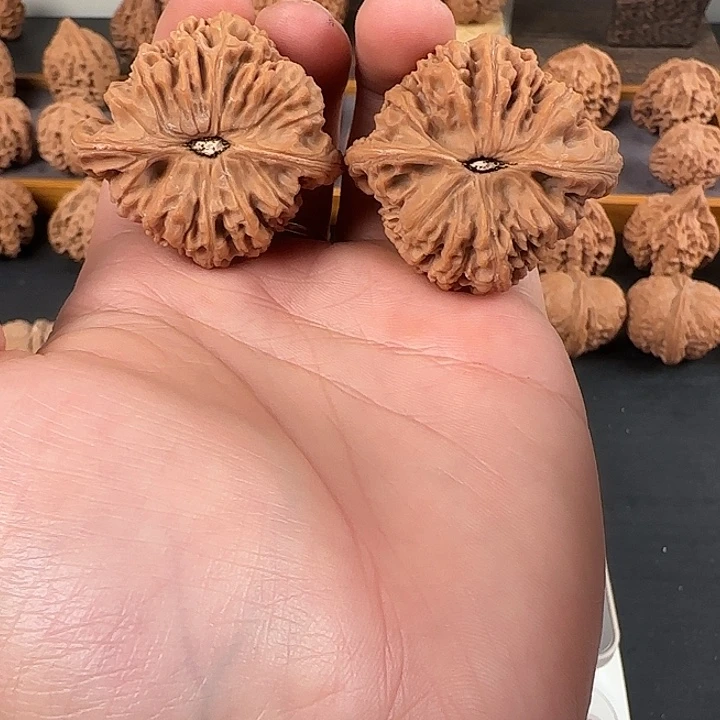 吊坠文玩核桃全品南疆石130