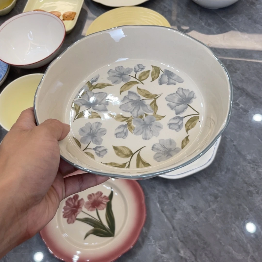 陶瓷微瑕餐具介意勿拍，满18飞！