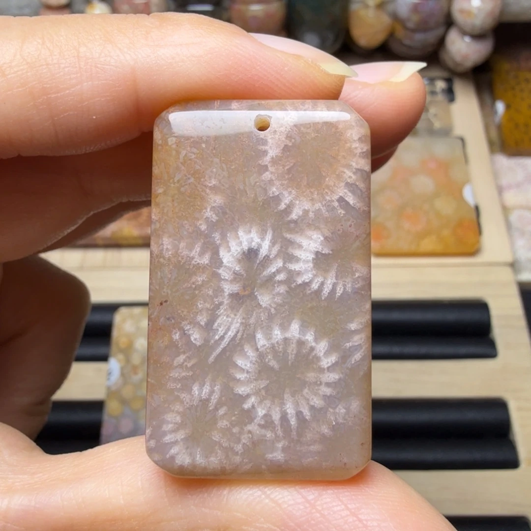 硅化玉未镶嵌粉紫冰 蒲公英