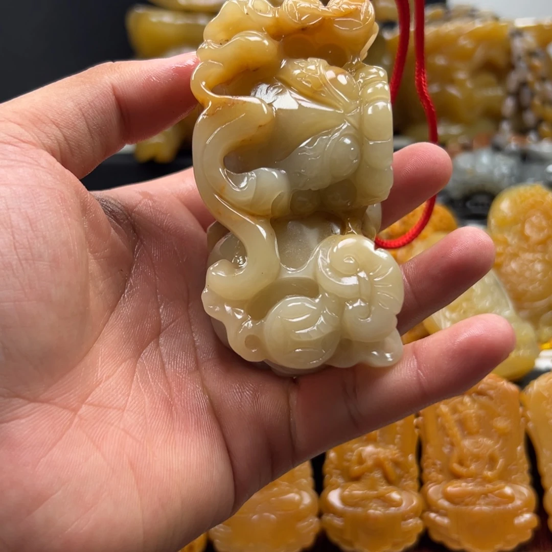 石英质玉（黄龙玉）未镶嵌多选发其一