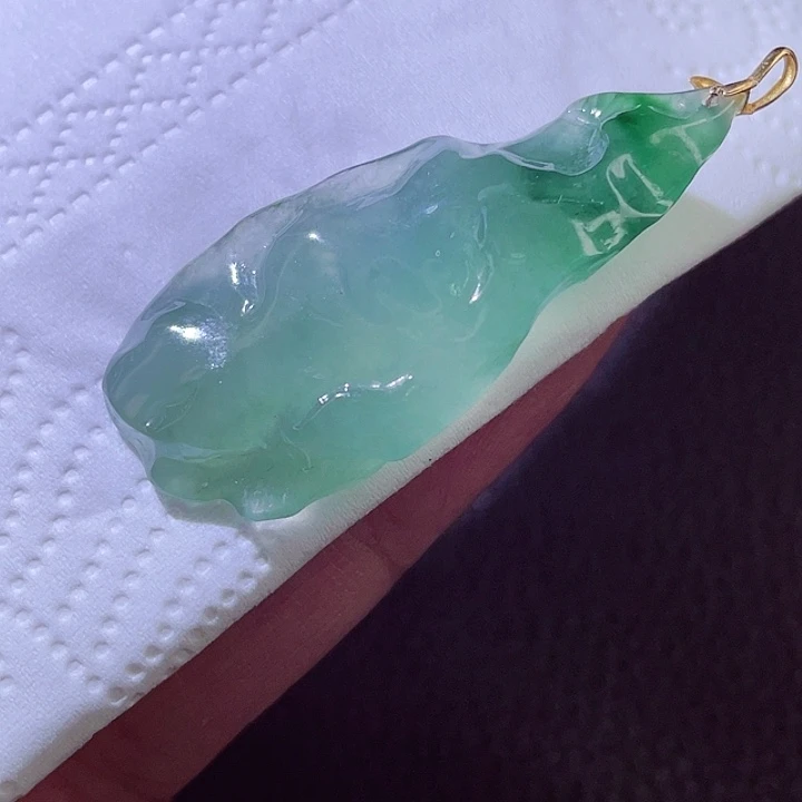 颈饰18K金镶嵌翡翠翡翠