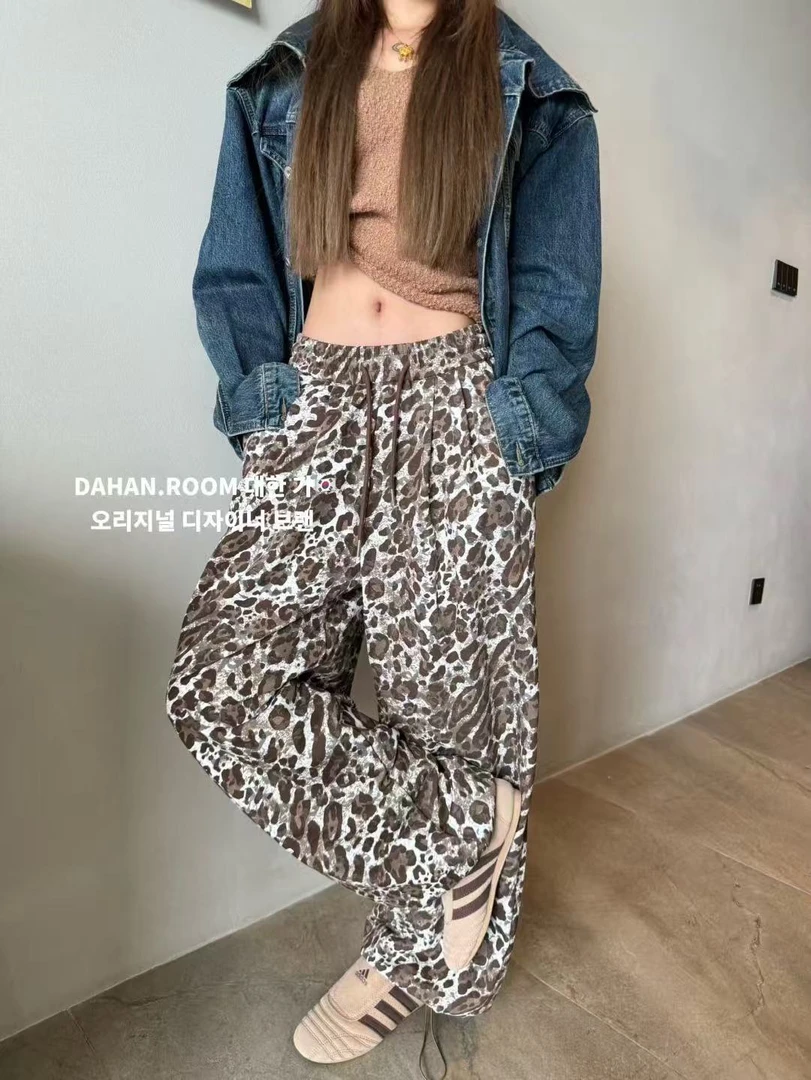 DAHAN正版早秋新款 松紧腰百搭豹纹休闲裤卫裤女