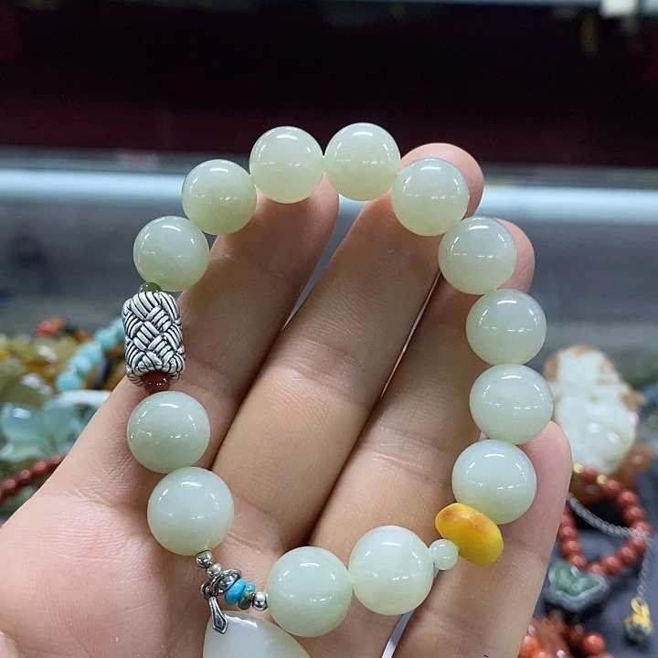 吊坠(赠链)未镶嵌翡翠