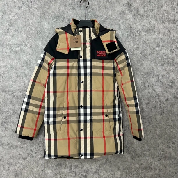 未使用 BURBERRY/博柏利 Burberry 经典格纹中长款羽绒服