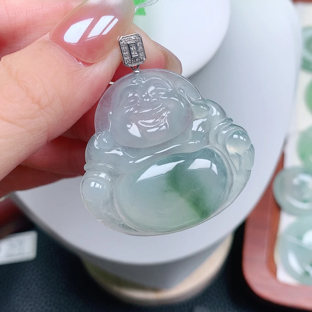 枫***林翡翠18K金镶嵌颈饰佛