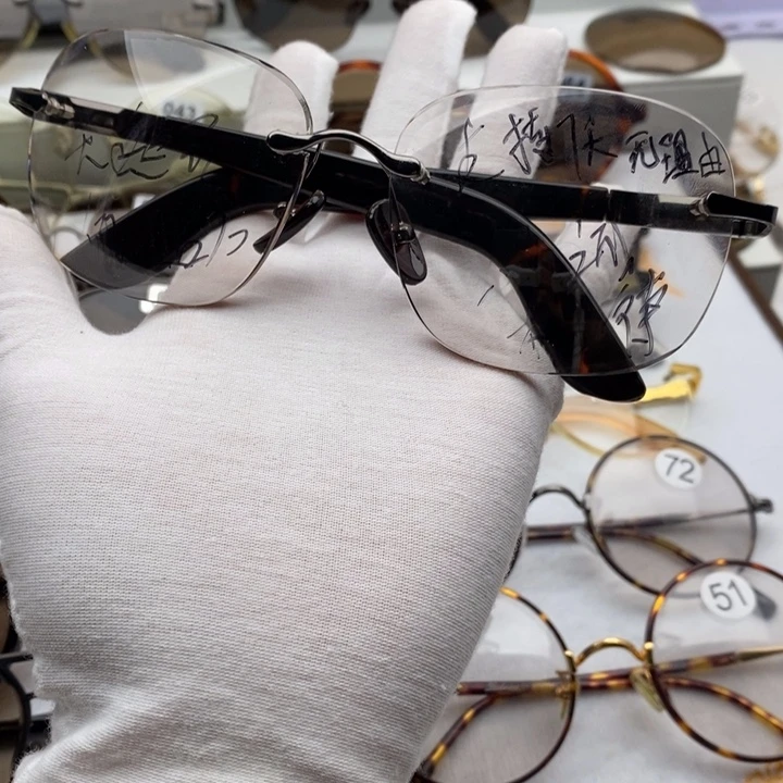 以***待分体款方圆无框800弯太阳镜