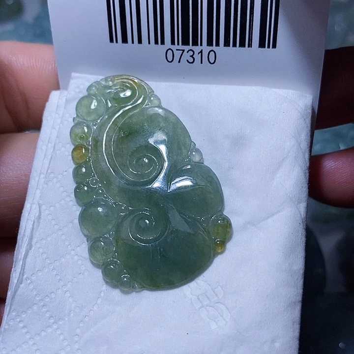 翡翠未镶嵌颈饰天光墟翡翠市场现金代购