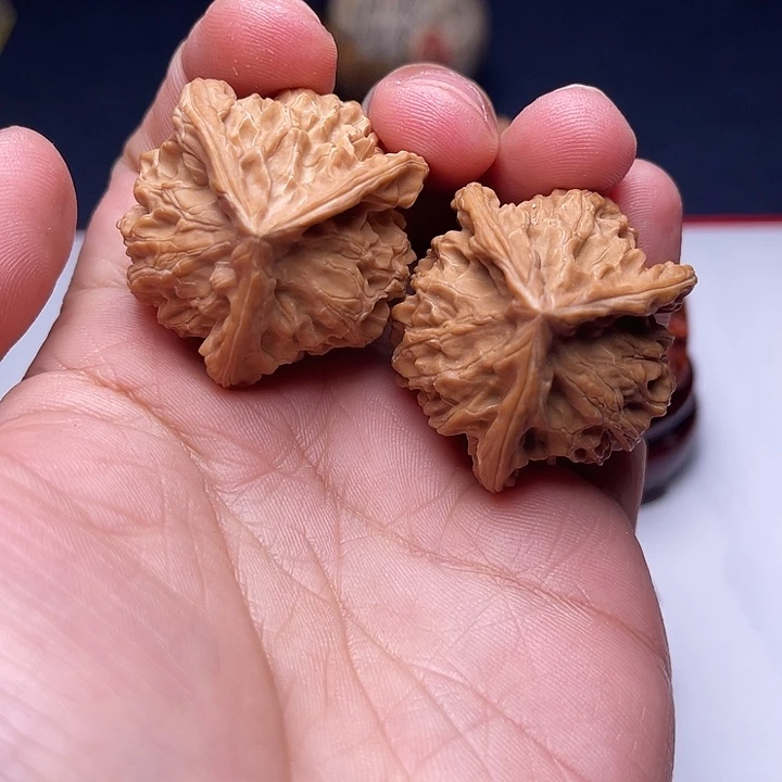 文玩核桃把件37盘山三棱15