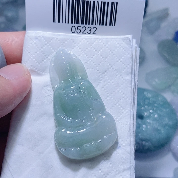 翡翠未镶嵌颈饰天光墟翡翠市场现金代购