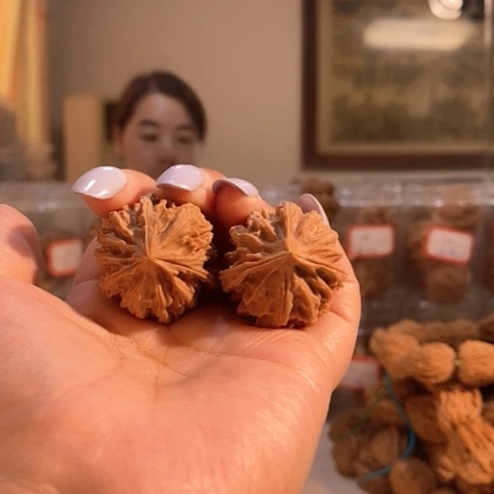 文玩核桃吊坠32岐山三棱有修马虎对
