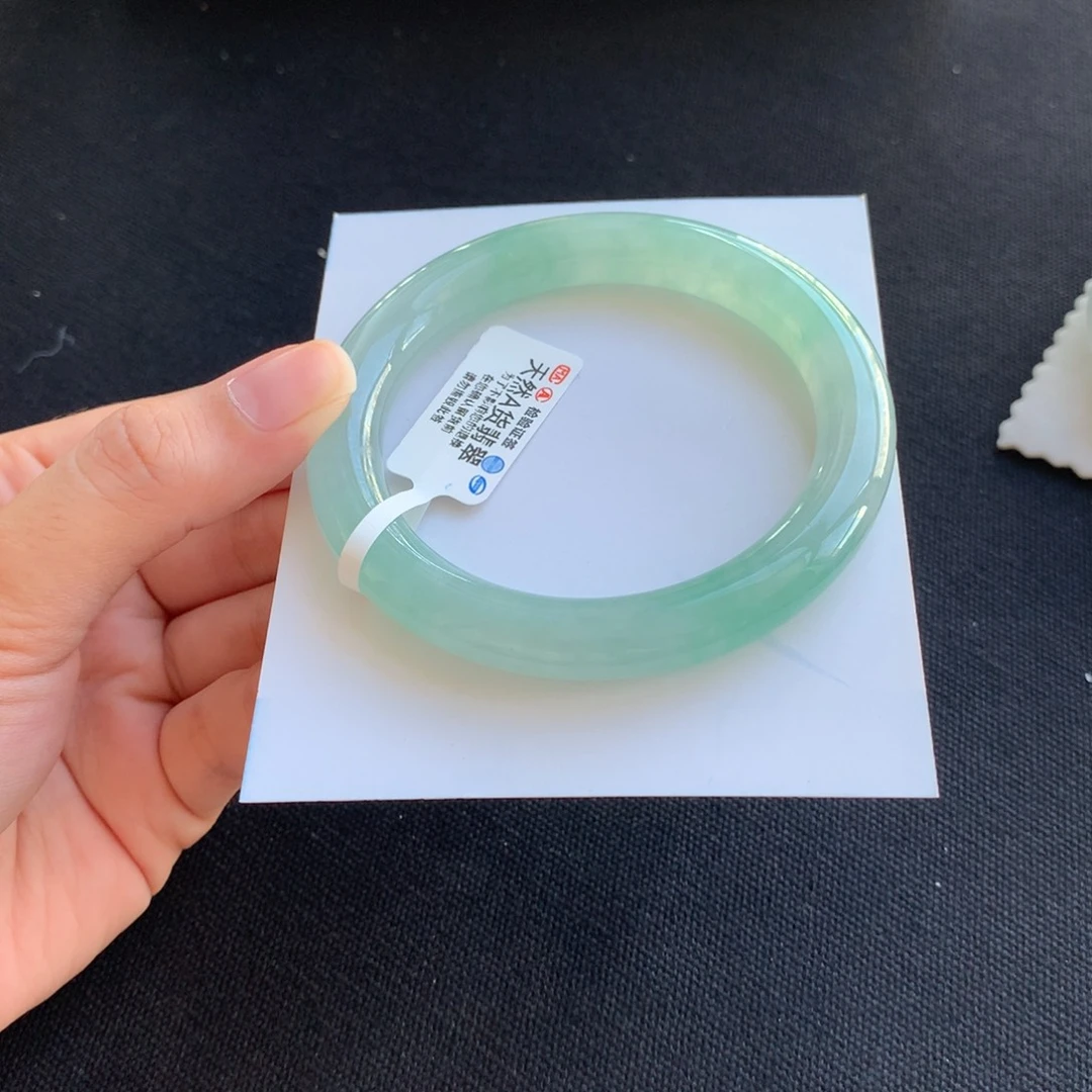 未镶嵌手镯翡翠翡翠