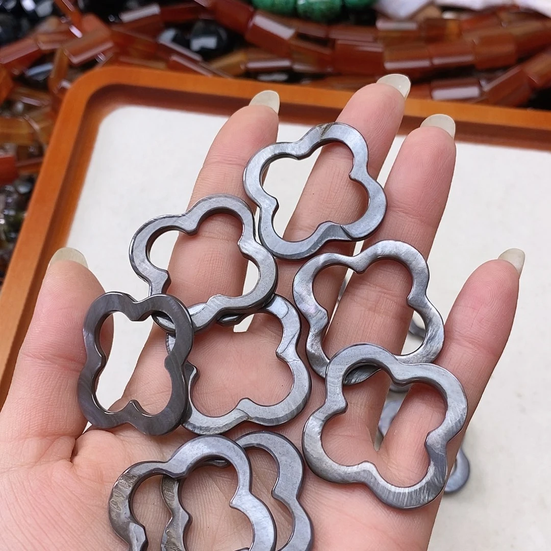 玛瑙/玉髓未镶嵌珠宝半成品黑贝随机六颗装无孔