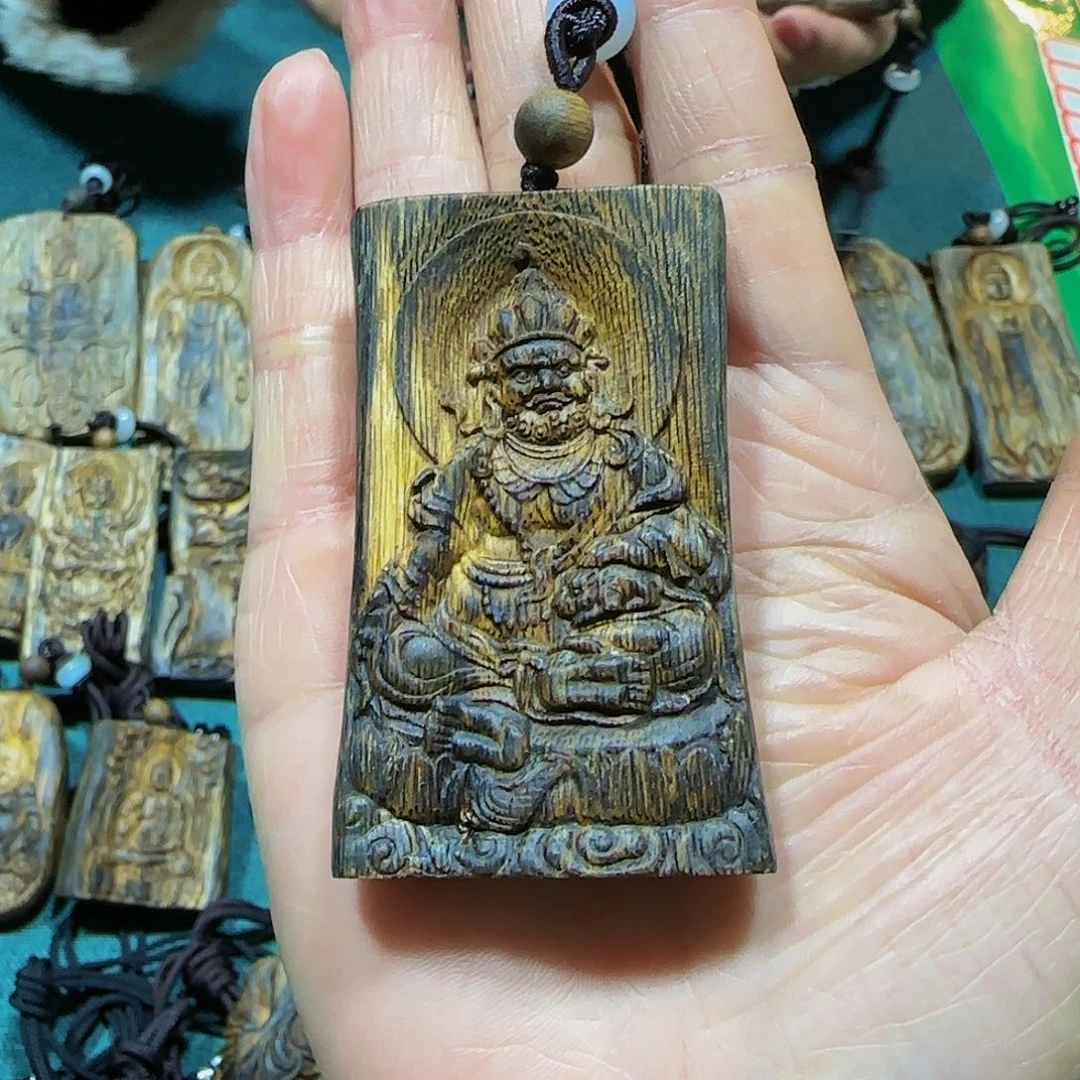 沉香吊坠胖****尝海南白奇乌身老料财神吊坠19克带绳