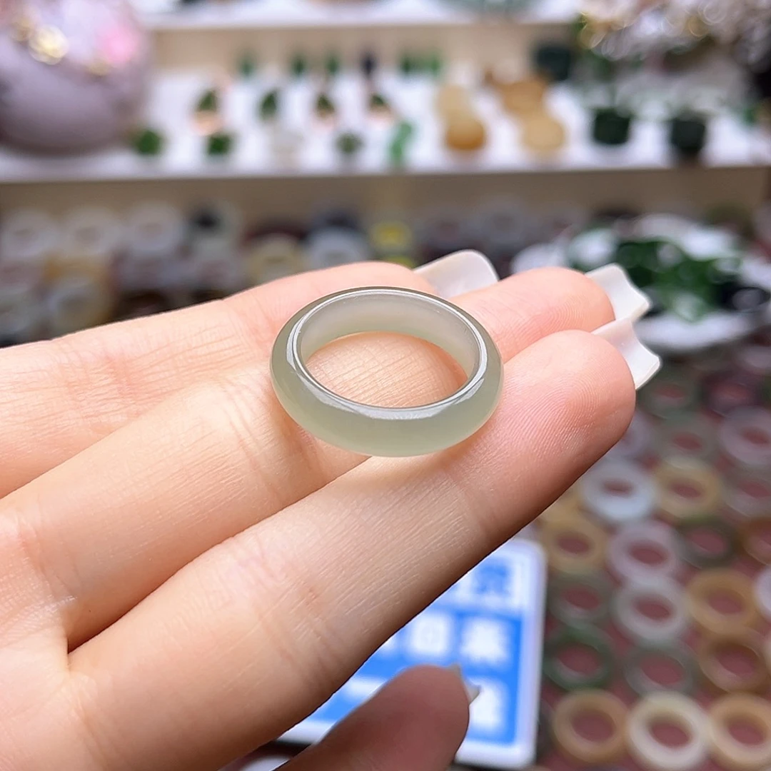扛***罐和田玉戒指未镶嵌