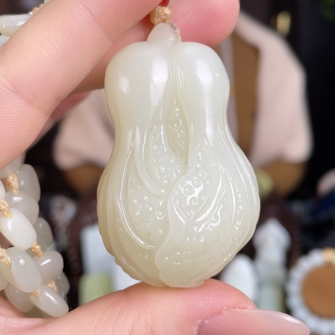 和田玉未镶嵌颈饰定制发货