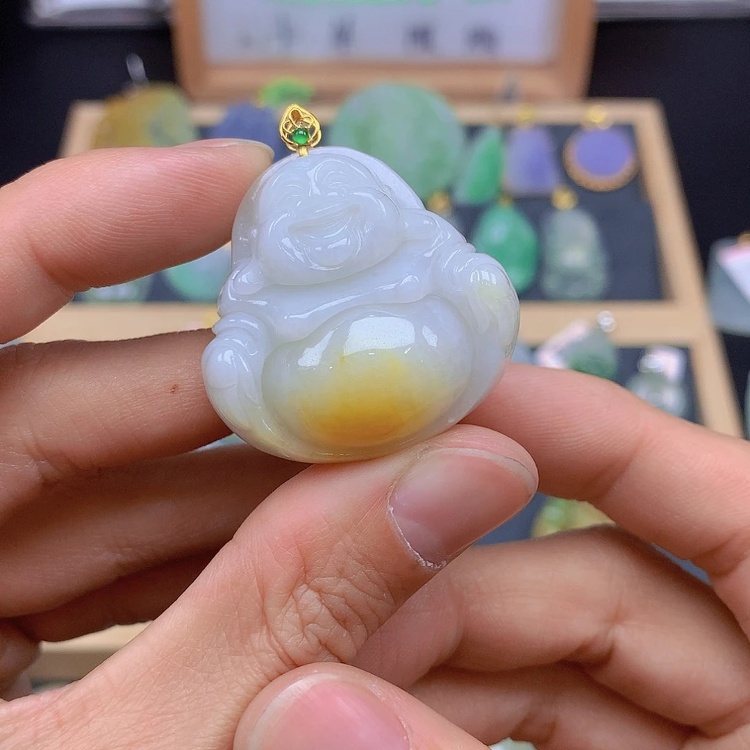 翡翠颈饰18K金镶嵌翡翠