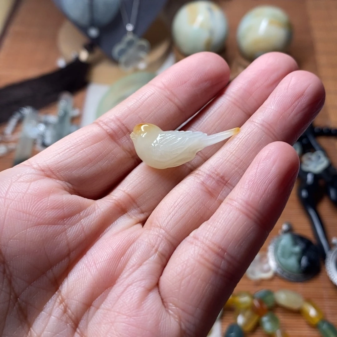 抱***星蛇纹石玉未镶嵌摆件