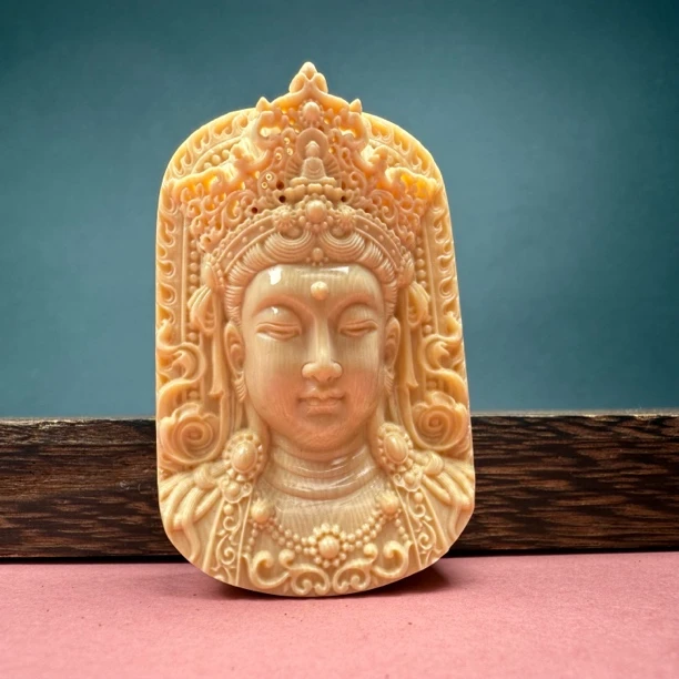 H27-86天然猛犸牙 众宝雕刻牌38.5*59*22.5mm一物一图假一罚十