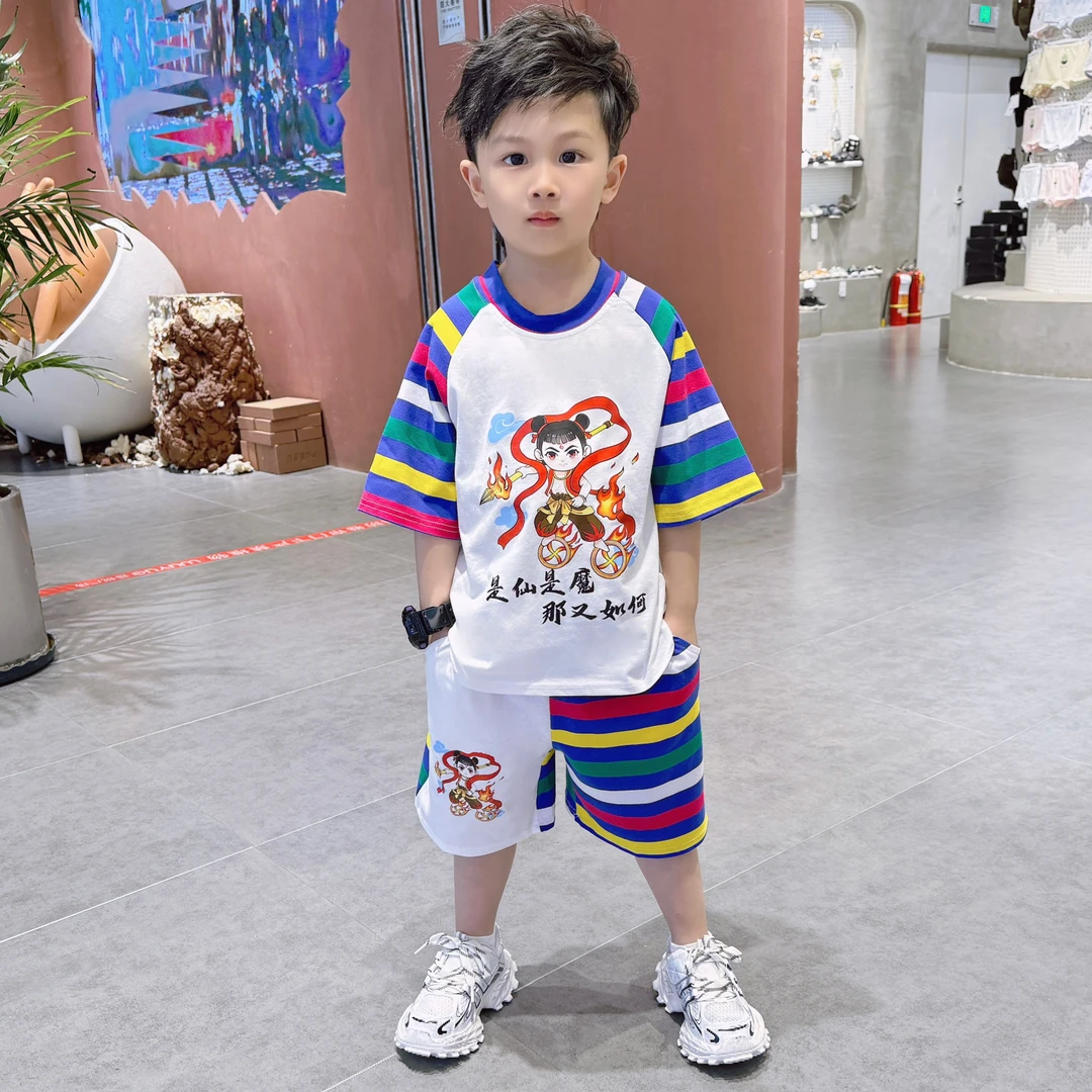 男童哪吒短袖套装夏装2025新款儿童潮酷条纹宽松衣服宝宝两件套
