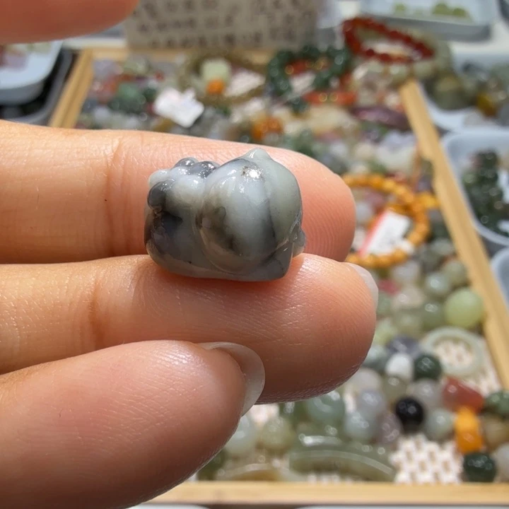 和田玉未镶嵌珠宝半成品