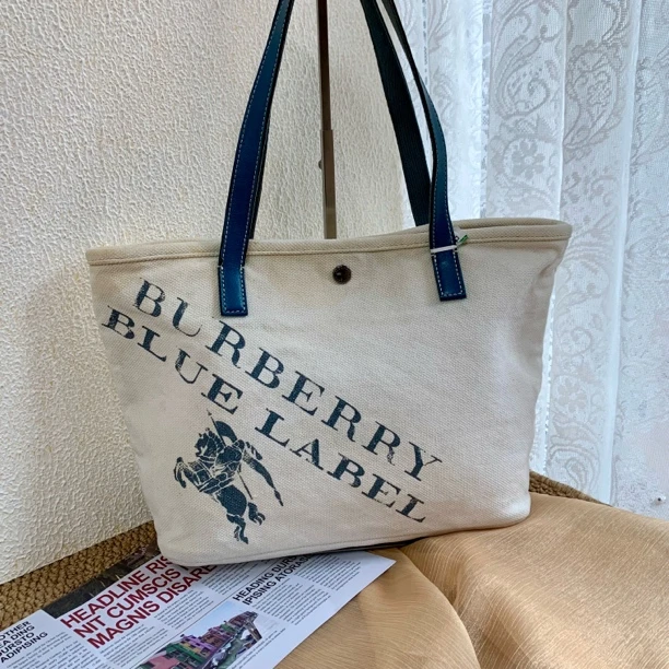 95新 BURBERRY/博柏利 XM/战马慵懒风腋下托特包/MS12419041特