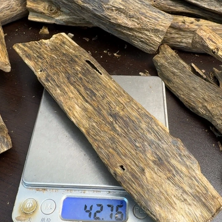 沉香沉香碎屑金沙叶42克