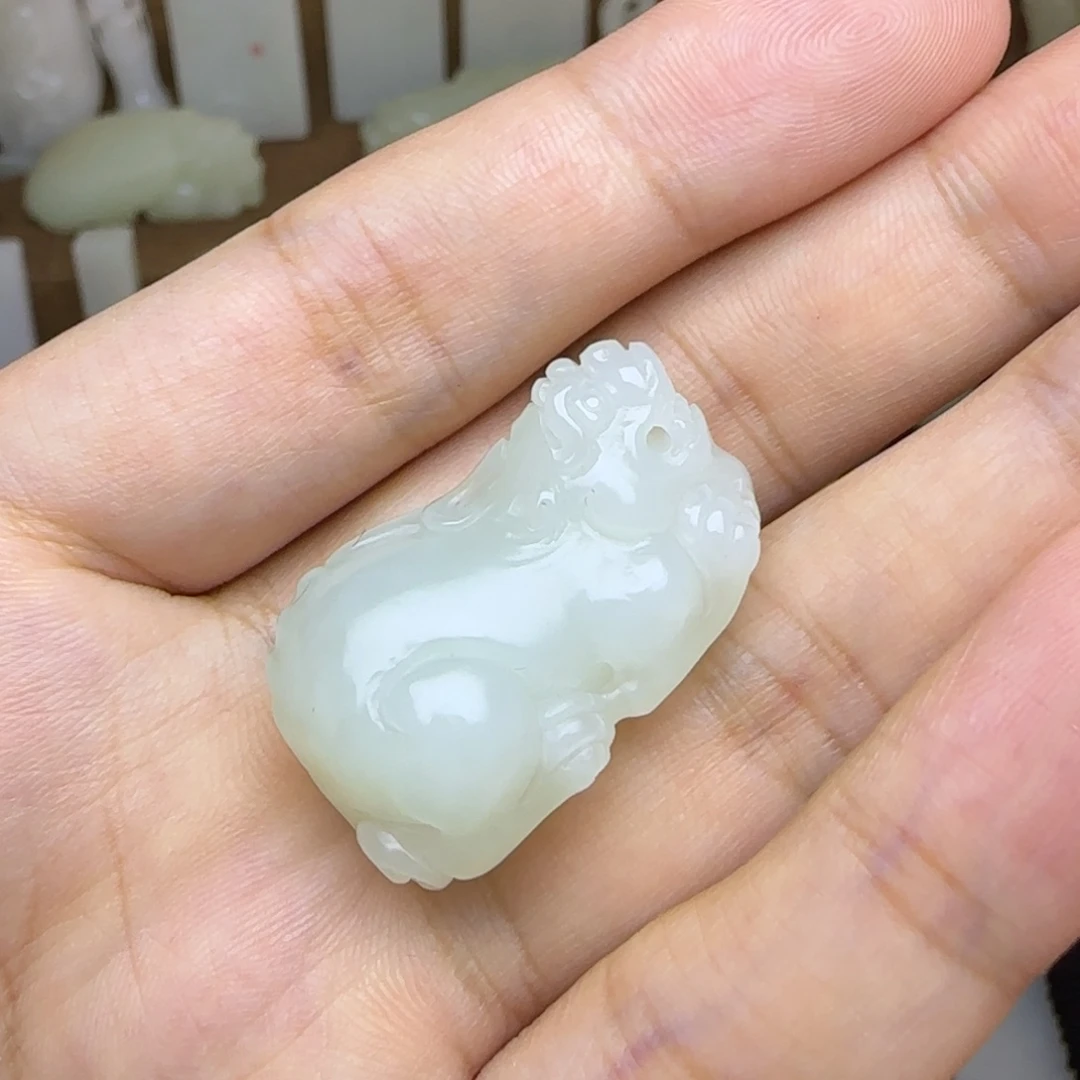 和田玉未镶嵌挂件貔貅
