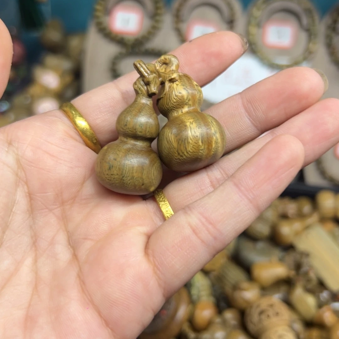 维腊木（绿檀）无事牌