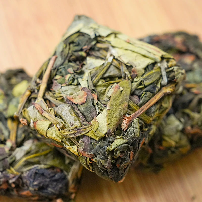 2024年漳平水仙 君君茶叶 武夷岩茶紧压茶