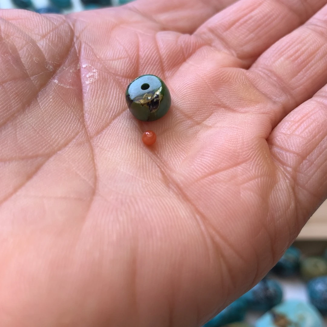 南红玛瑙未镶嵌珠宝奇石