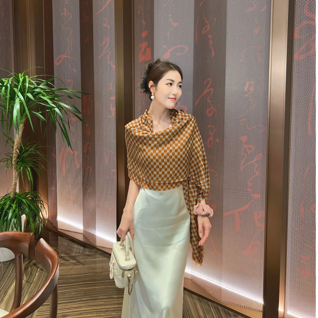 夏天老板娘【红灰千鸟】100澳毛戒指绒100*200时尚百搭围巾披肩