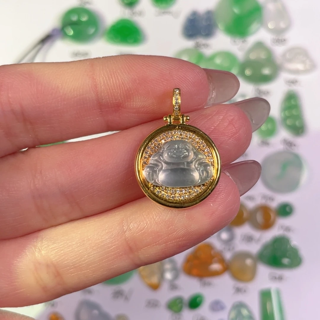 翡翠18K金镶嵌颈饰裸石