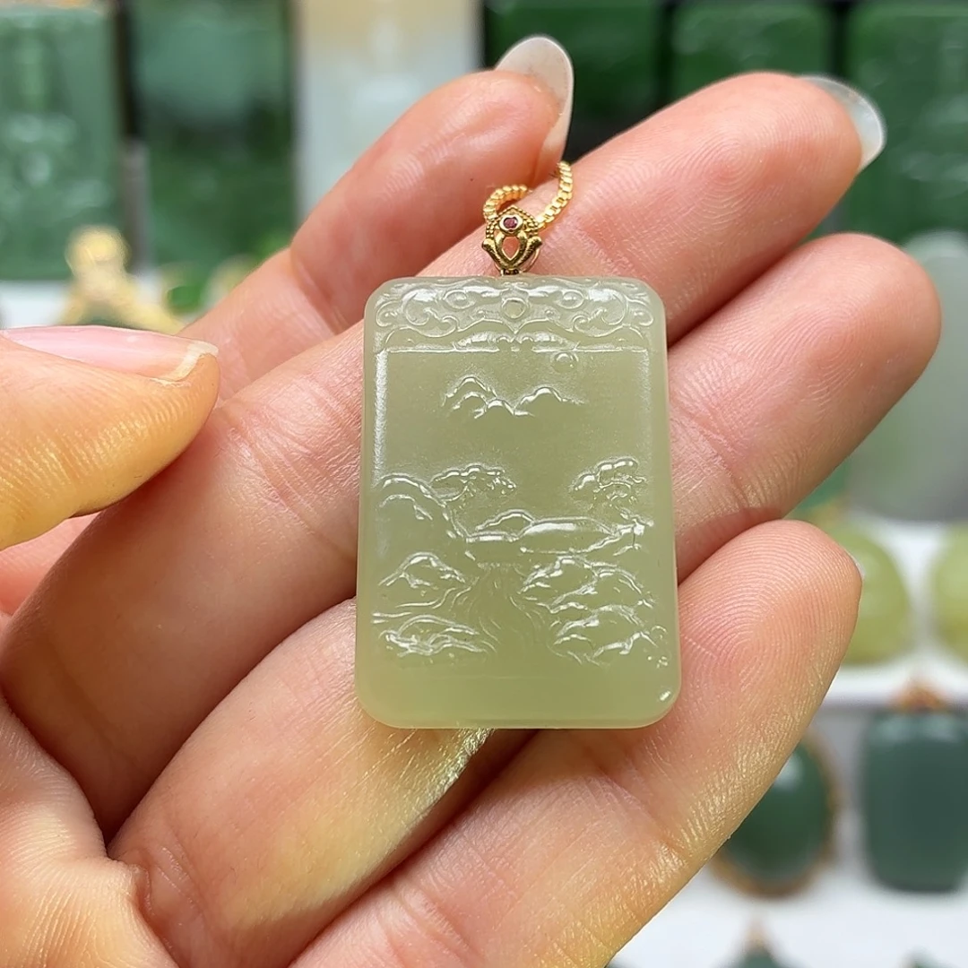 和田玉18K金镶嵌颈饰