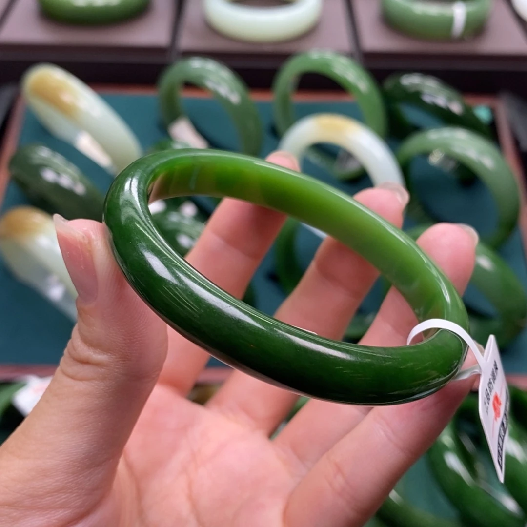 和田玉（碧玉）未镶嵌手镯5657