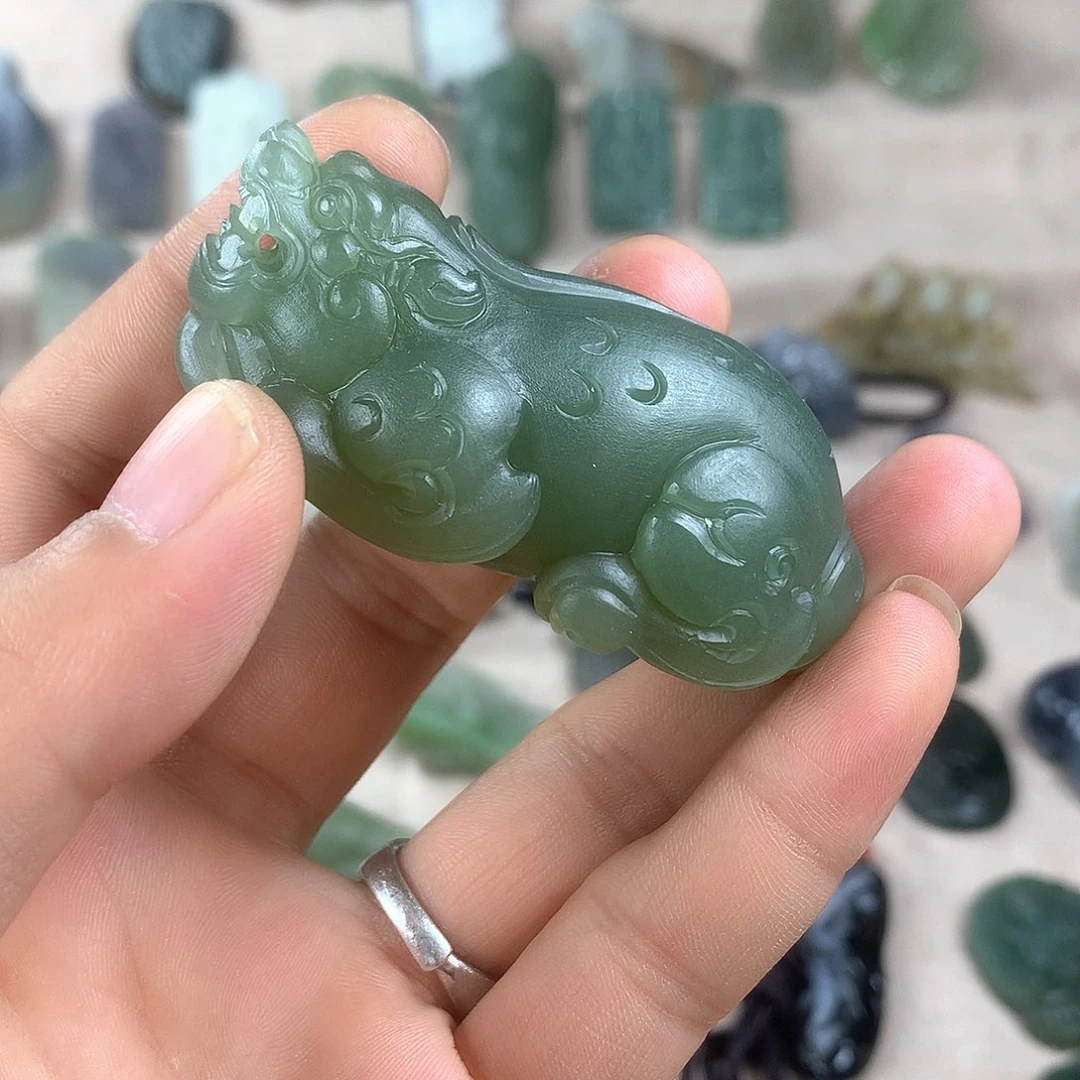 颈饰未镶嵌和田玉