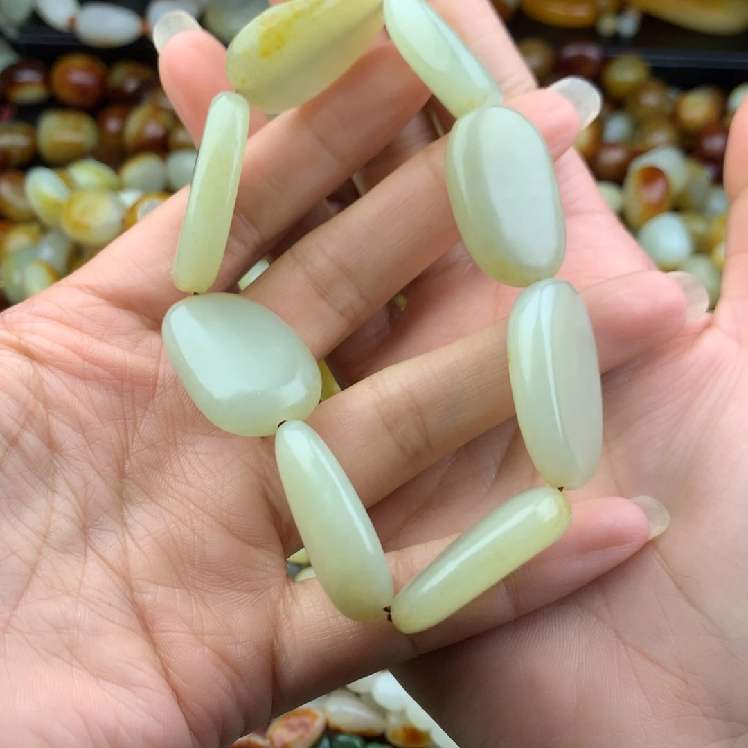 和田玉未镶嵌手链