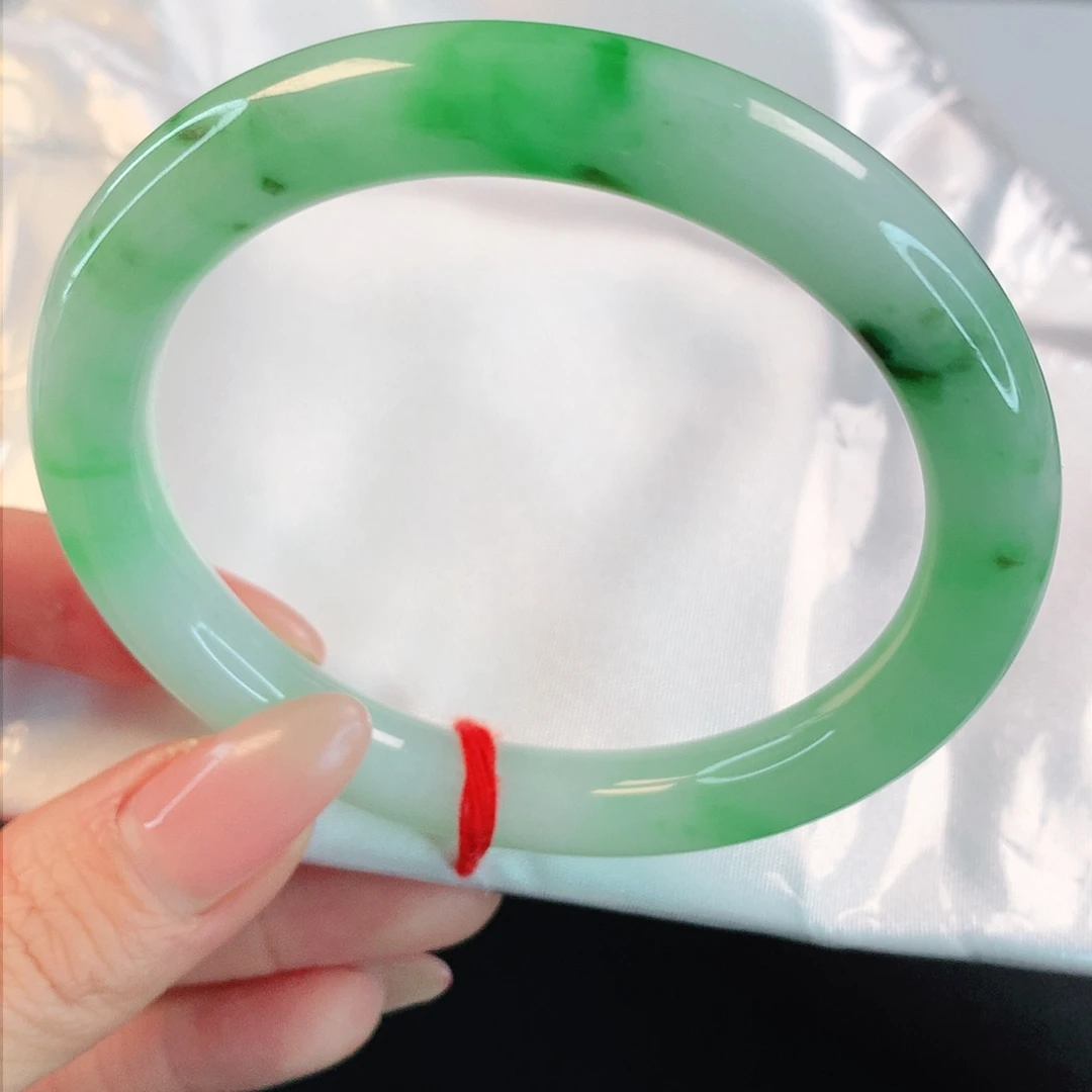 翡翠手镯未镶嵌1072翡翠