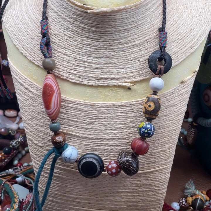 玛瑙/玉髓颈饰未镶嵌