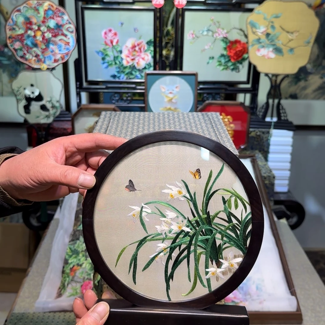 刺绣刺绣工艺精湛