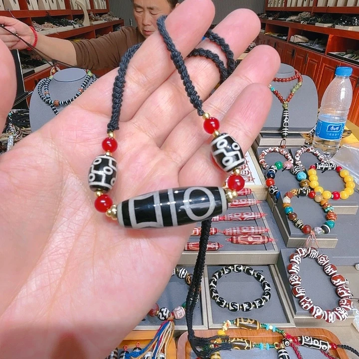 未镶嵌玛瑙/玉髓珠宝奇石