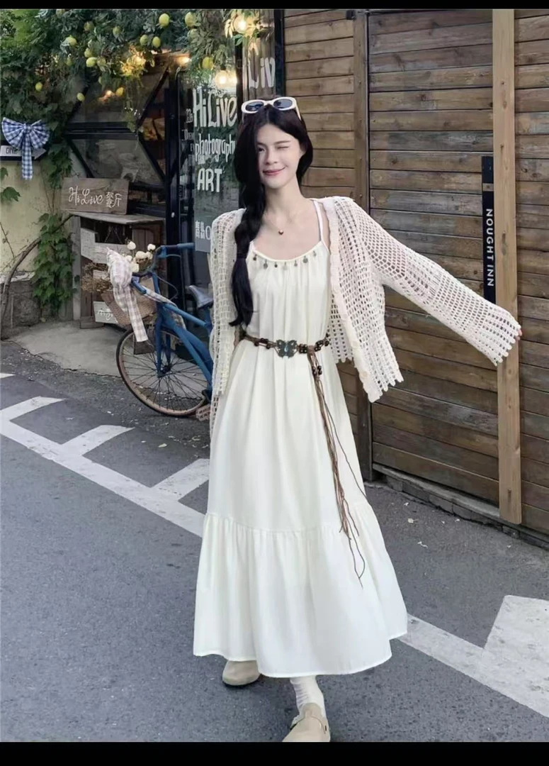 海边度假风套装气质收腰吊带连衣裙女早春针织镂空开衫上衣两件套